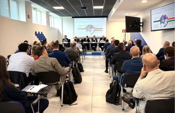 Jordan explores investment opportunities in Italy