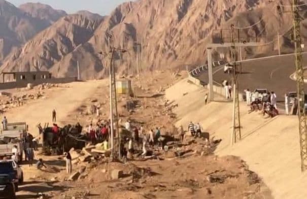 حادث سير مأساوي في مصر يسفر عن 16 وفاة