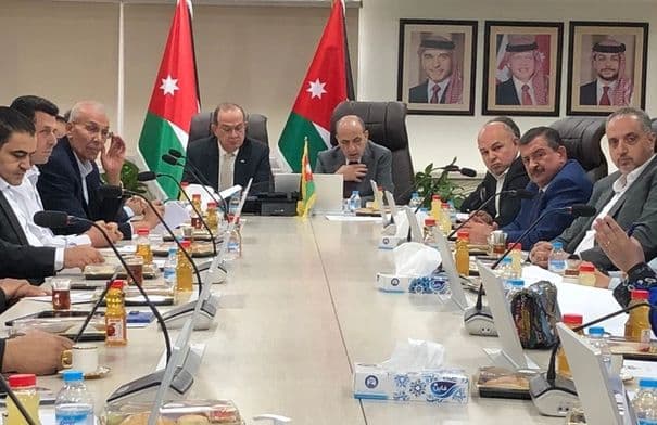 المصري وسميرات يناقشان تحسين إدارة البلديات