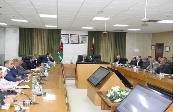 وزير التربية يركز على مهارات الطلبة في الإنجليزية والذكاء الاصطناعي