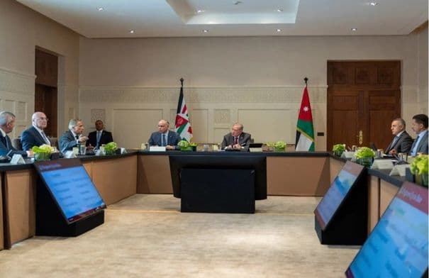 King monitors gas sector development