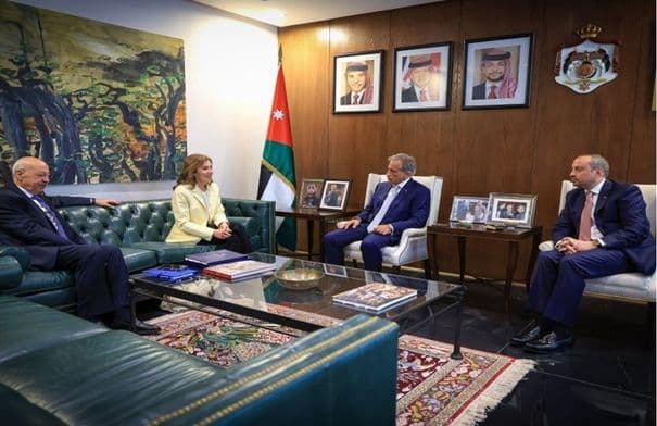 رئيس الوزراء يطلع على تقرير حقوق الإنسان 2025