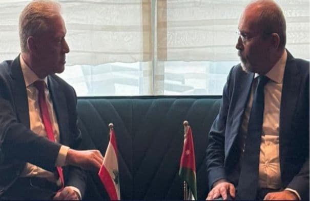 الصفدي يلتقي بنظيره اللبناني بالقاهرة