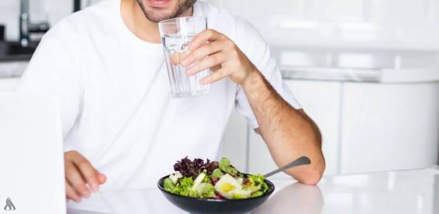 Doctors Debunk Common Beliefs About Drinking Water After Meals — Iraqi News Agency