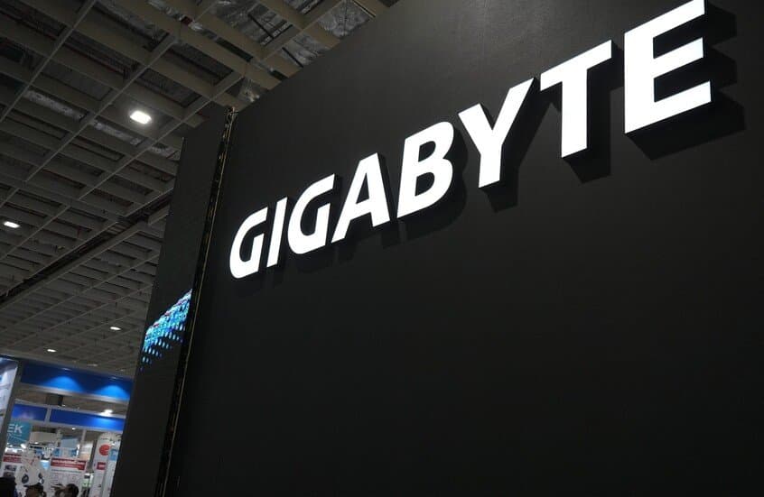 Gigabyte تكشف عن لوحتها الأم الجديدة للحواسيب عالية الأداء