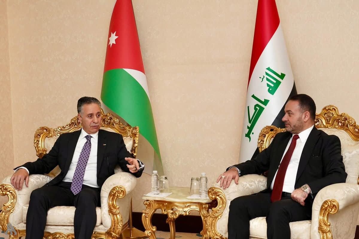 التجارة تؤكد تعزيز العلاقات الاقتصادية مع الأردن