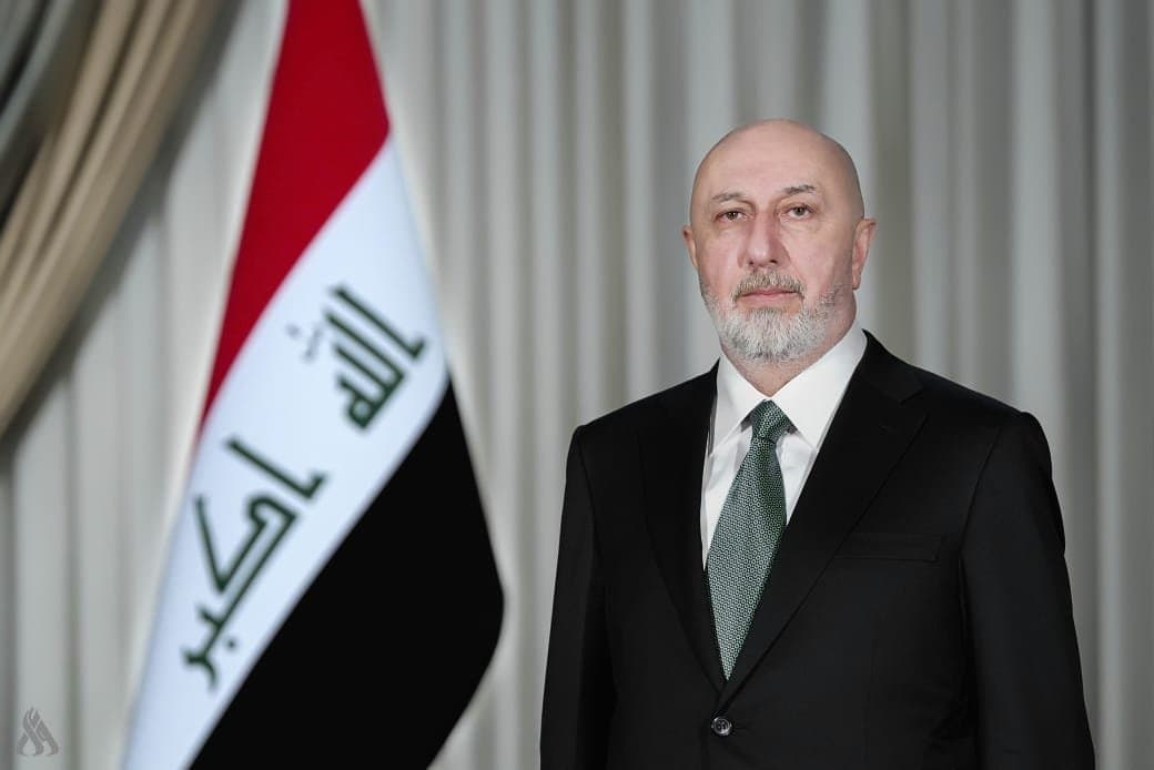 رئيس الجمهورية يعزي أمير قطر بوفاة الشيخ حمد بن خليفة آل ثاني