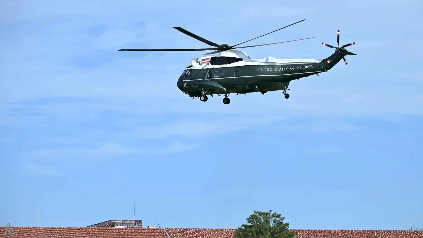 US agency discloses Trump helicopter near commercial plane