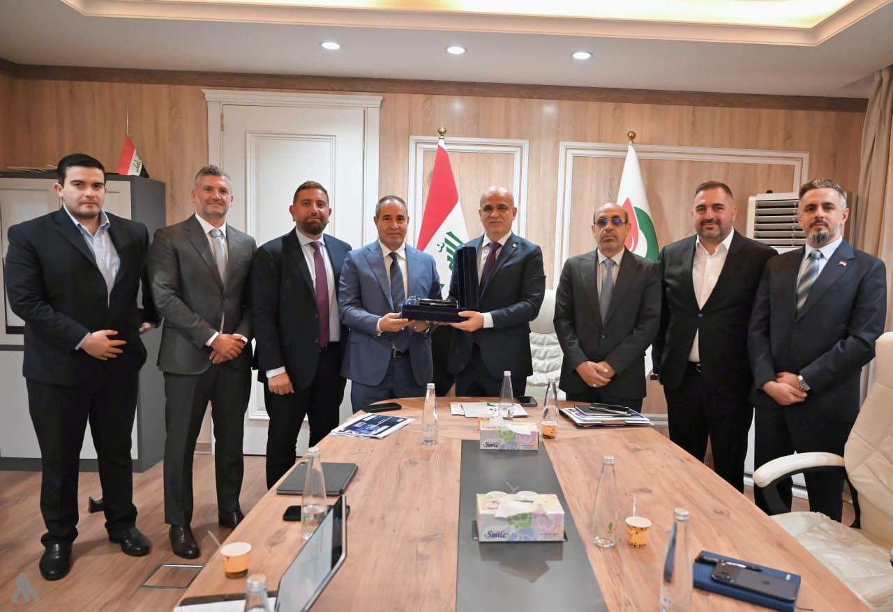 وكيل النفط يؤكد دعم البحوث وتوطين الخدمات