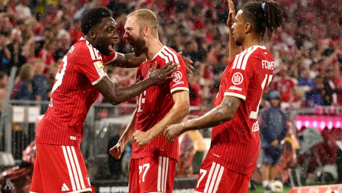 بايرن يبدأ الدوري بفوز كبير