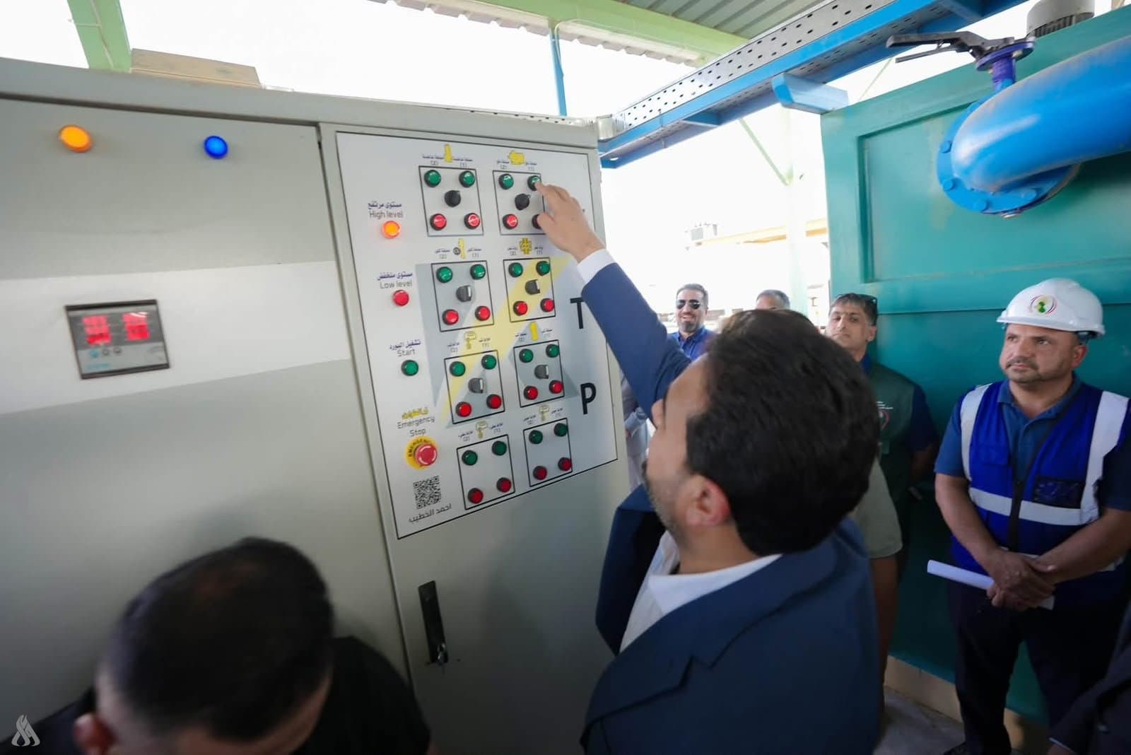 محافظ الأنبار يطلق مشروع ماء العريمية