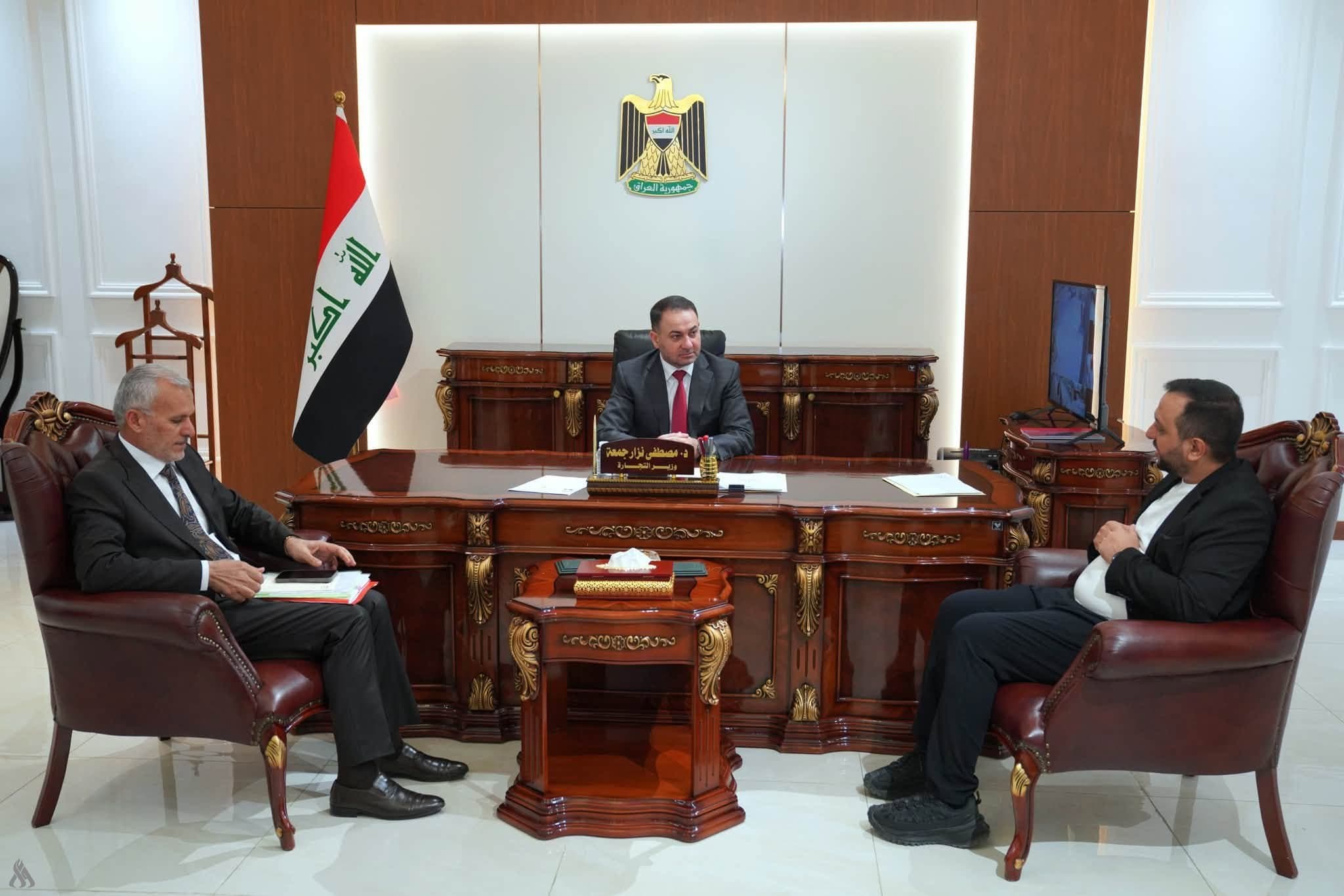 وزير التجارة يركز على تعزيز التواصل الدولي