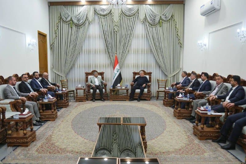 العامري يناقش تطوير الأداء المؤسسي