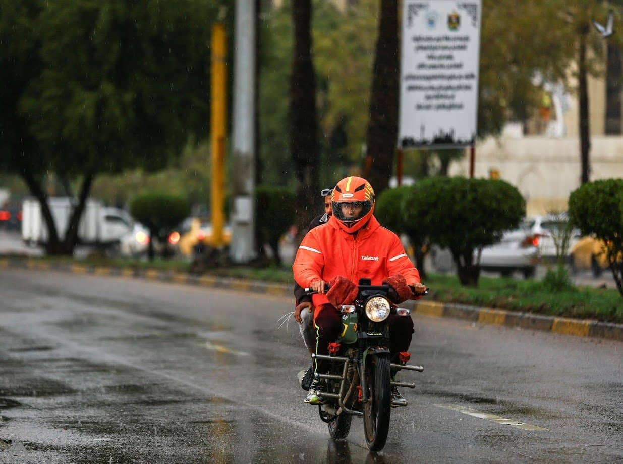 Iraqi Weather: Showers and Rising Temperatures