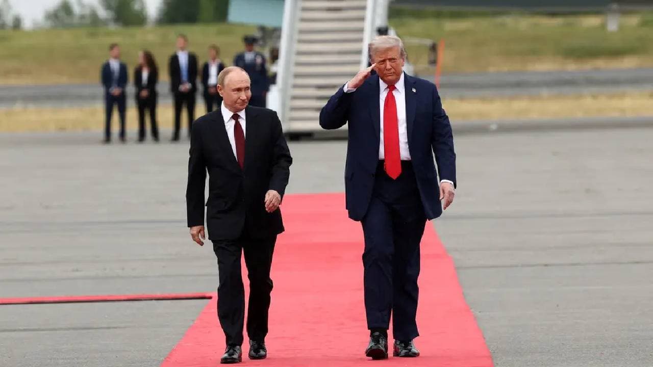Trump backs Putin against Europe