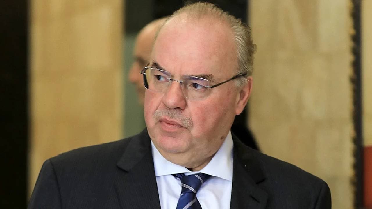 وزير الاتصالات يوضح زيادة إيرادات الخليوي وخطة الربط العربي