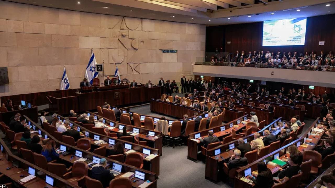 الكنيست الإسرائيلي يحل نفسه استعدادًا لانتخابات أكتوبر وسط سباق الائتلاف وصراع البقاء لنتنياهو