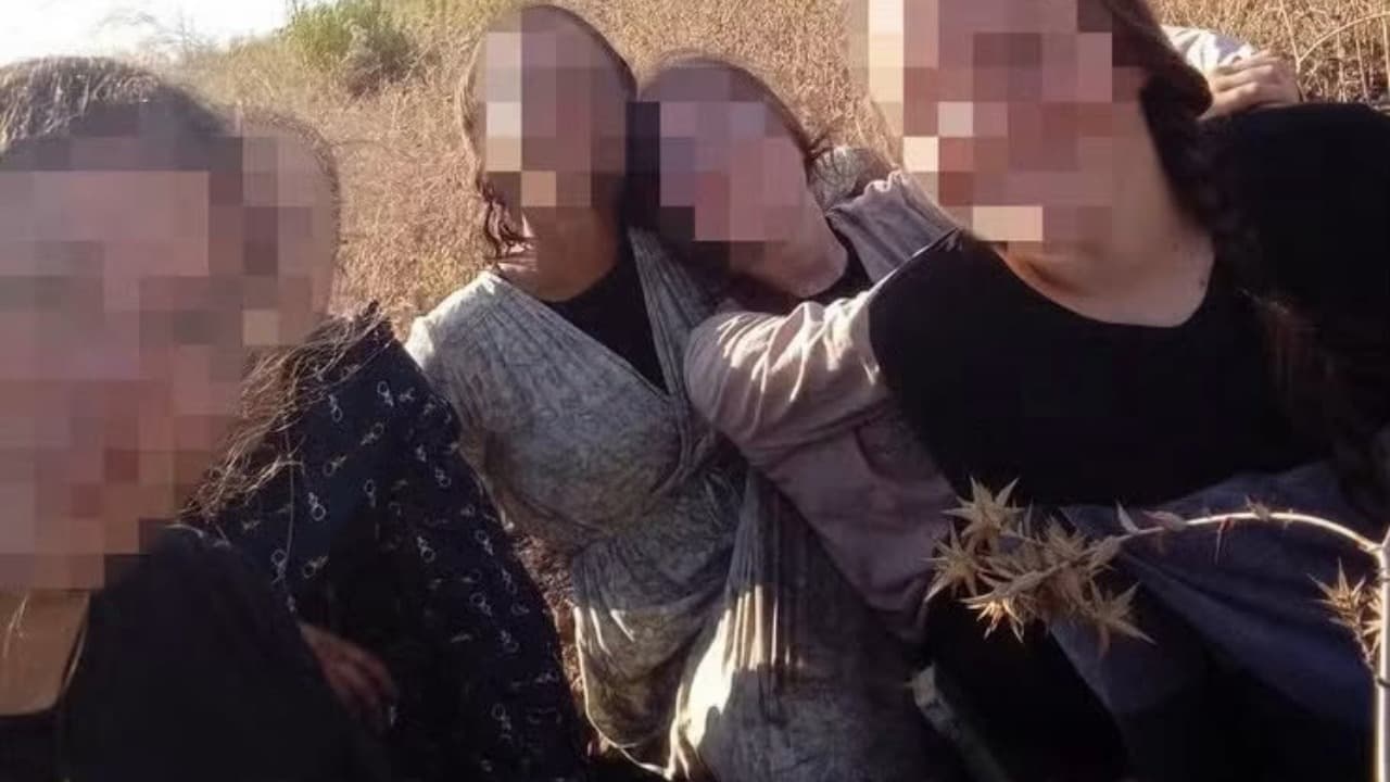 Israeli Women Enter Southern Lebanon