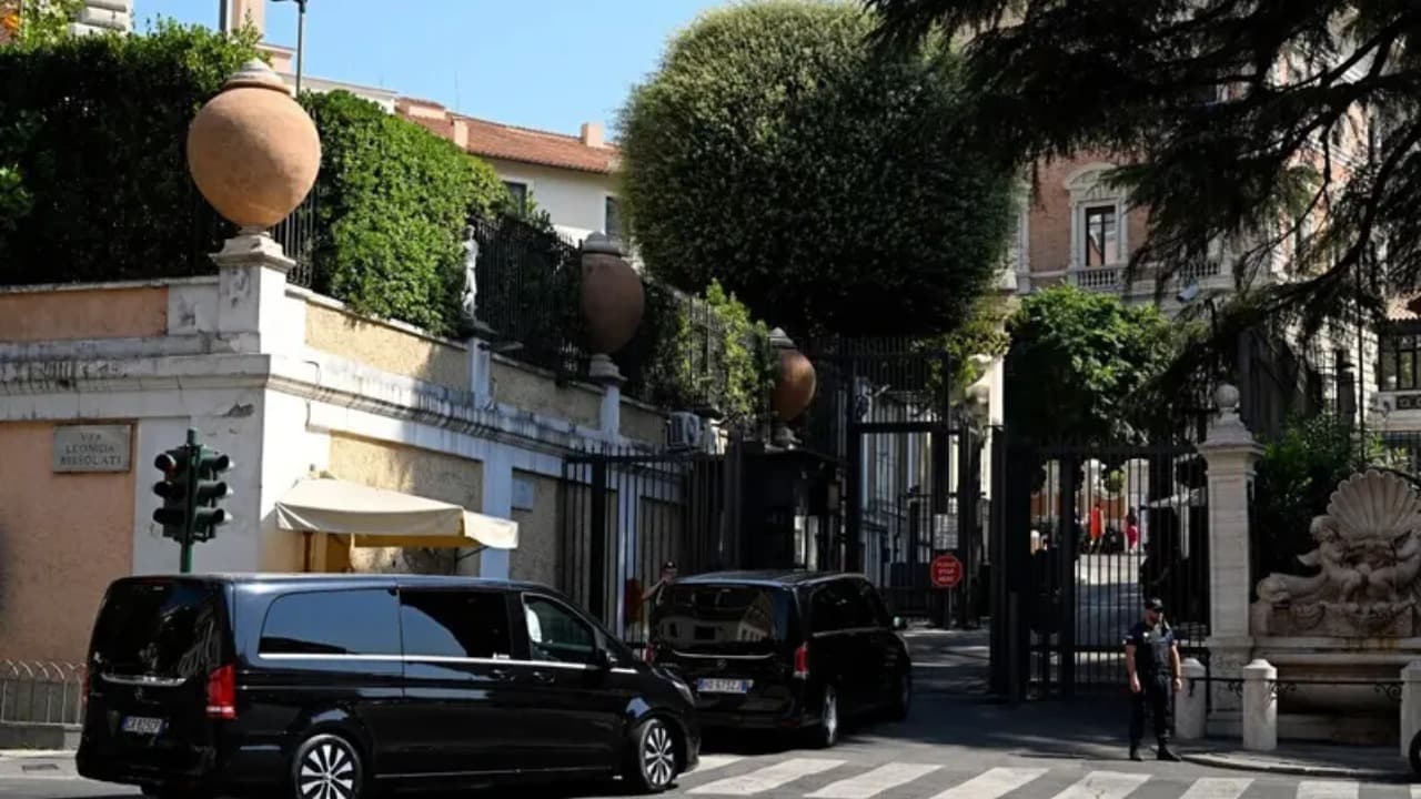 Rome talks split into political and military tracks