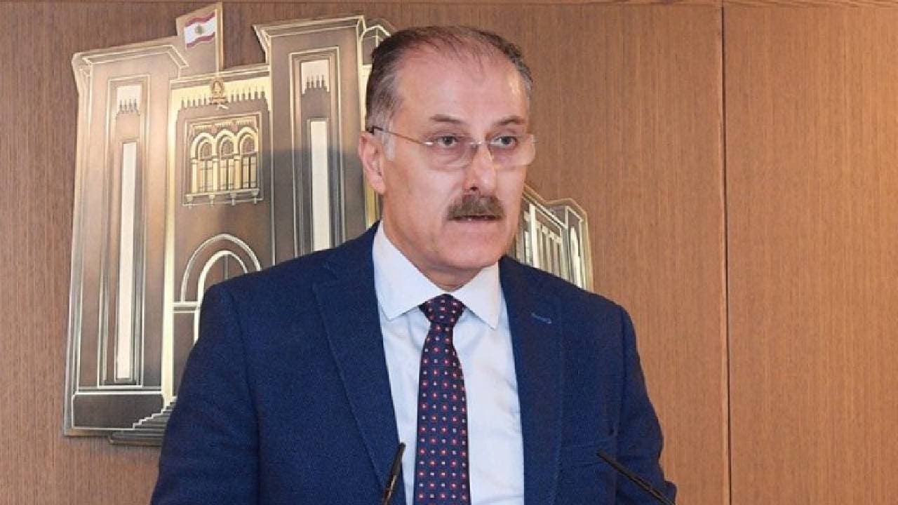 اقتراح برلماني لفرض رسوم على تراخيص السلاح والزجاج الداكن