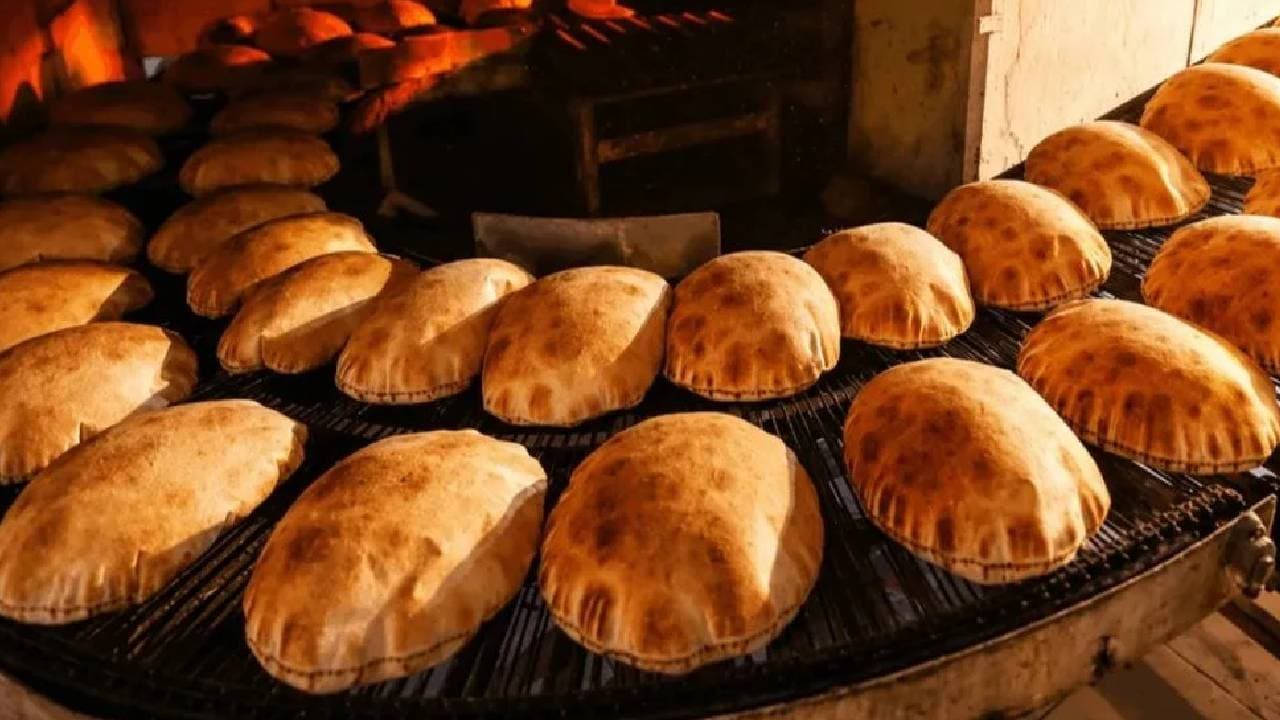 ارتفاع جديد في سعر الخبز ودعوات لدعم دولي