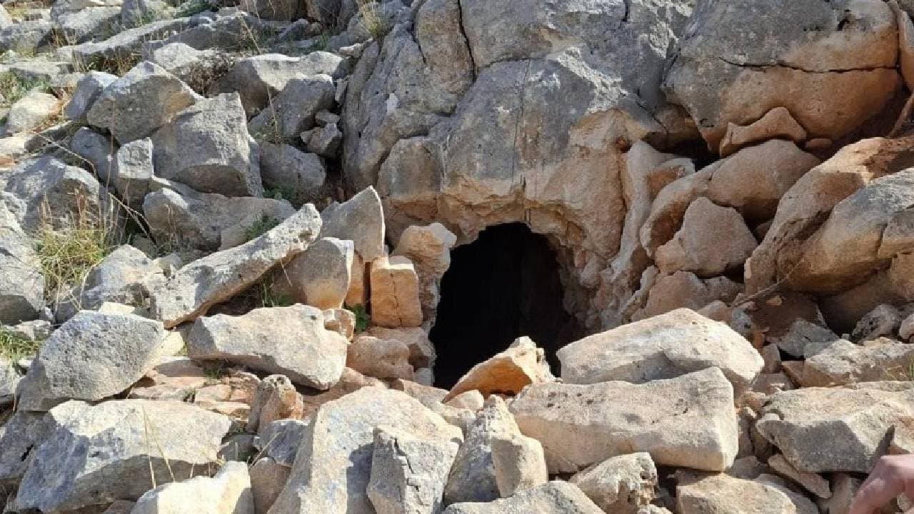 Lebanese Army Finds Tunnel in Jbeil