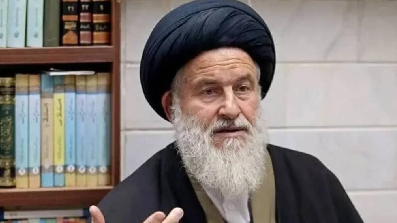رجل دين إيراني يهدد مسؤولي طهران