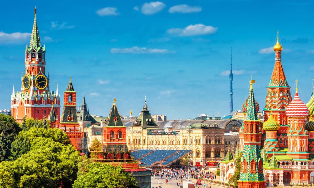Moscow café explosion kills three, injures 15