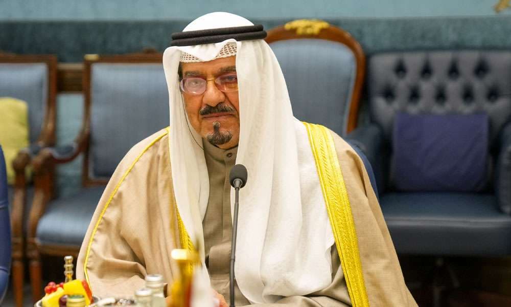 رئيس الوزراء يعزي خادم الحرمين في ضحايا الاعتداء على مطار الرياض