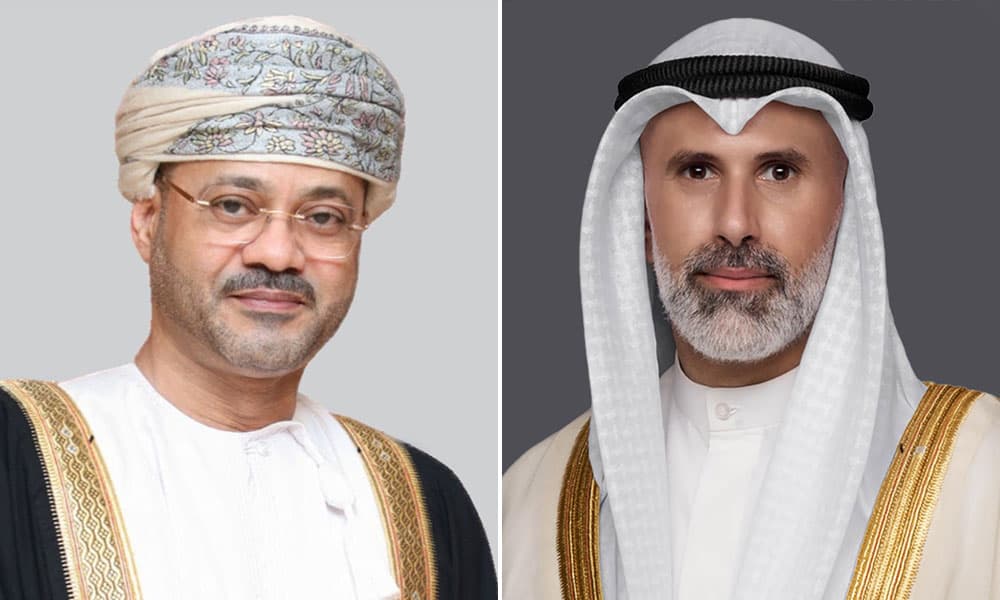 وزير الخارجية يتحدث مع نظيره العماني عن آخر التطورات