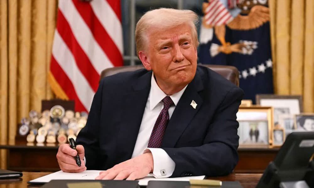 Judge declines to halt Trump's birthright order
