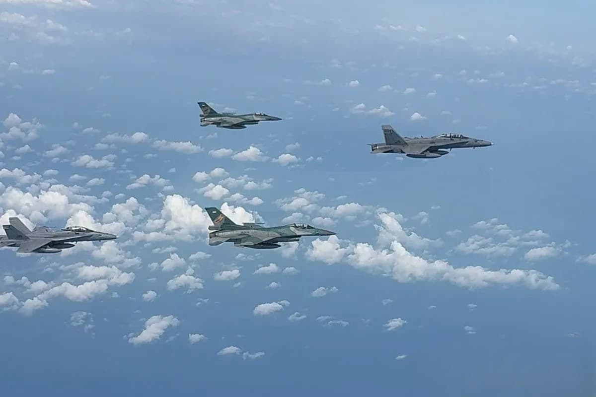 Indonesia Malaysia conduct border patrols