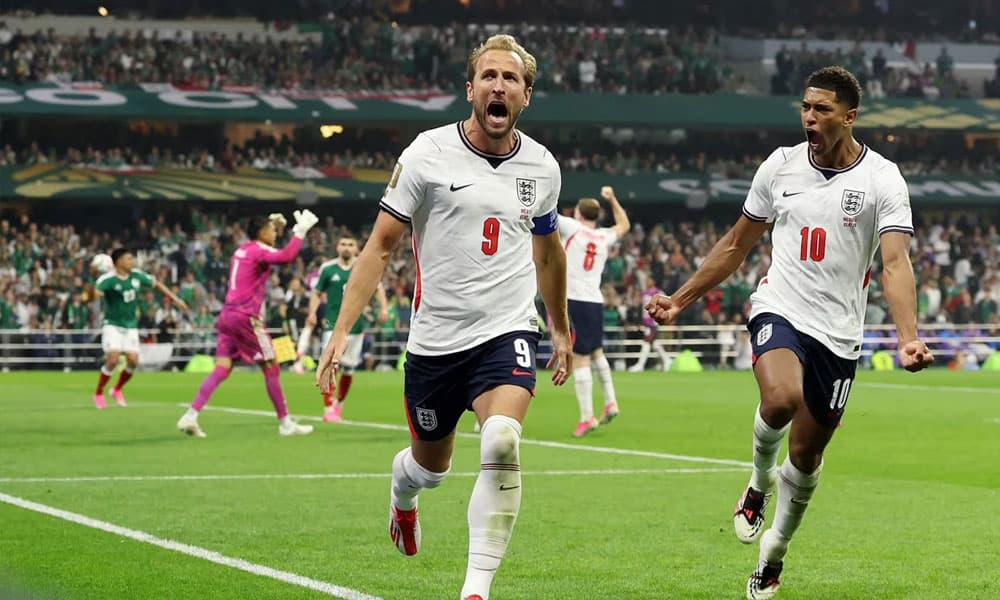 England advances to last 16 after win over Mexico