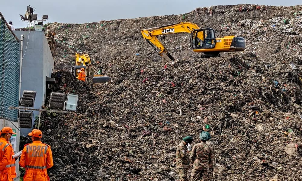 Nine laborers die after garbage dump collapse in India