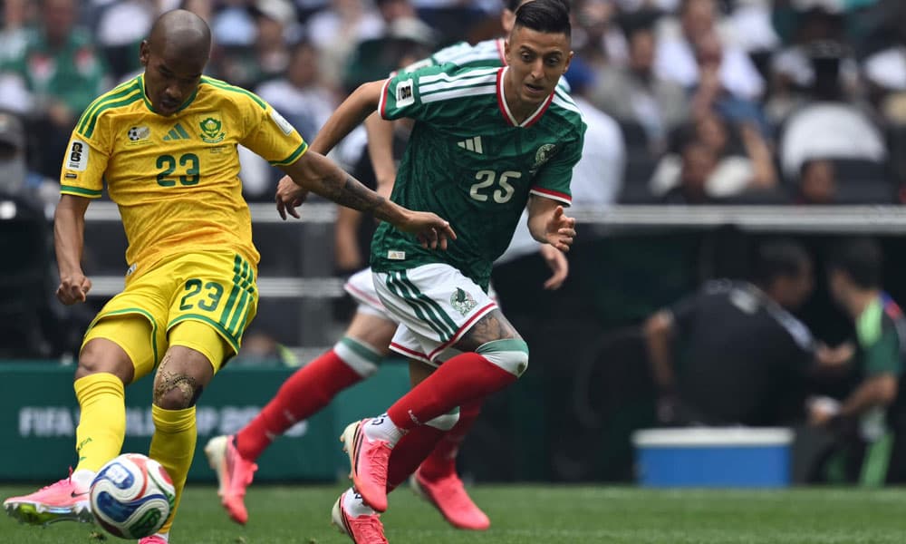وفاة لاعب وسط جنوب إفريقيا جايدن أدامس بعد أيام من مشاركته في مونديال 2026