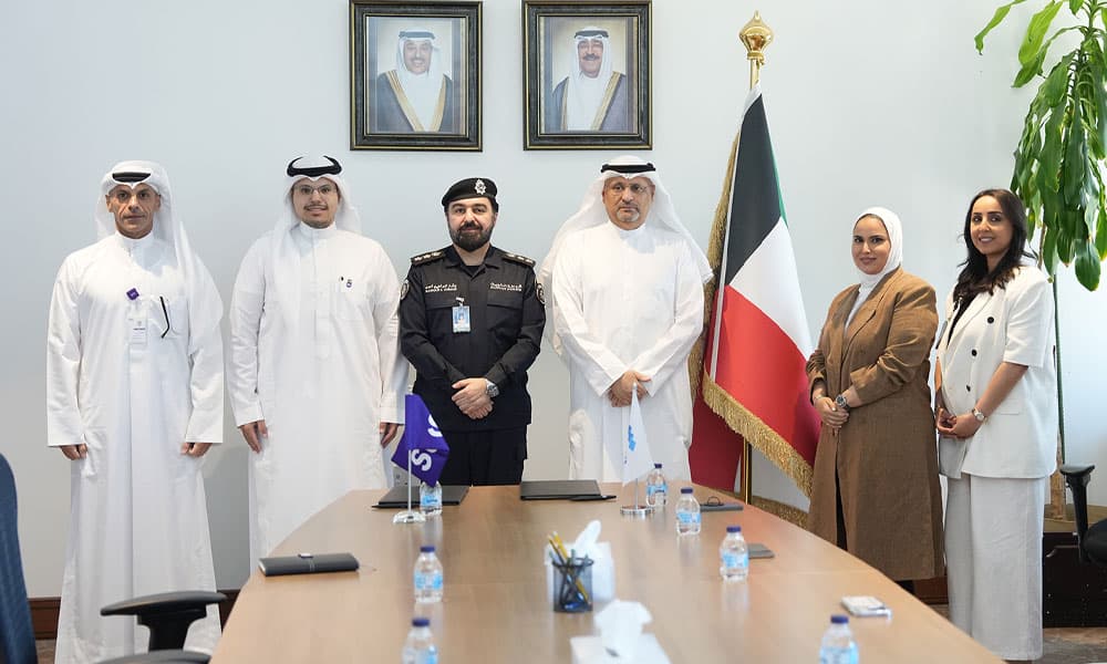 وزير الاتصالات يركز على التحول الرقمي والتكامل الحكومي