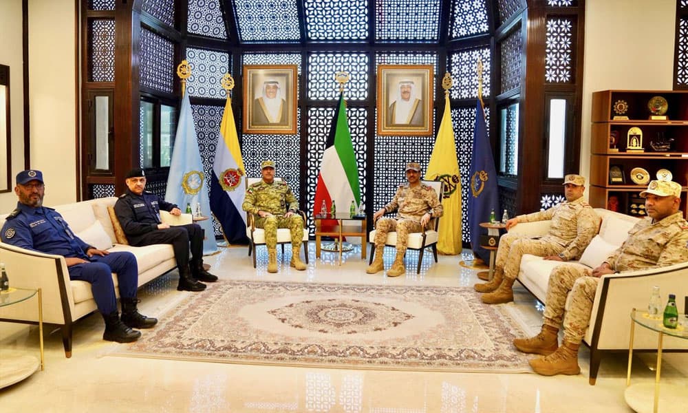Kuwait Chief of Staff discusses security coordination