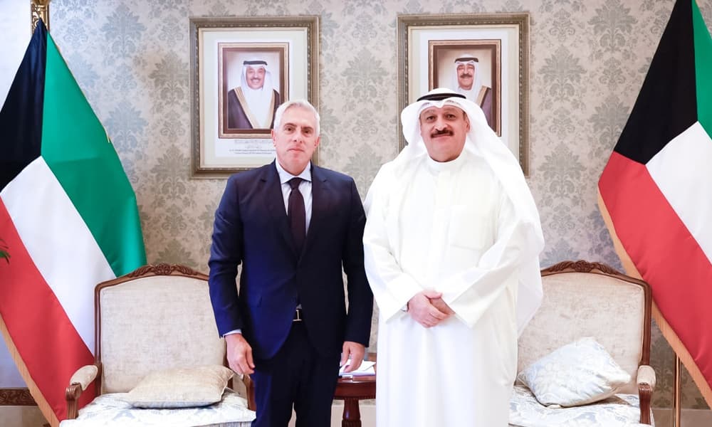 وزير الصحة يبحث مع السفير اللبناني التعاون الصحي