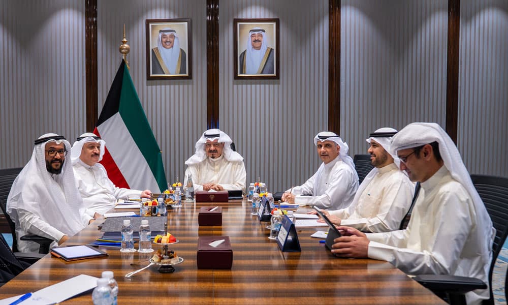 Prime Minister Meets on Health Insurance Hospitals
