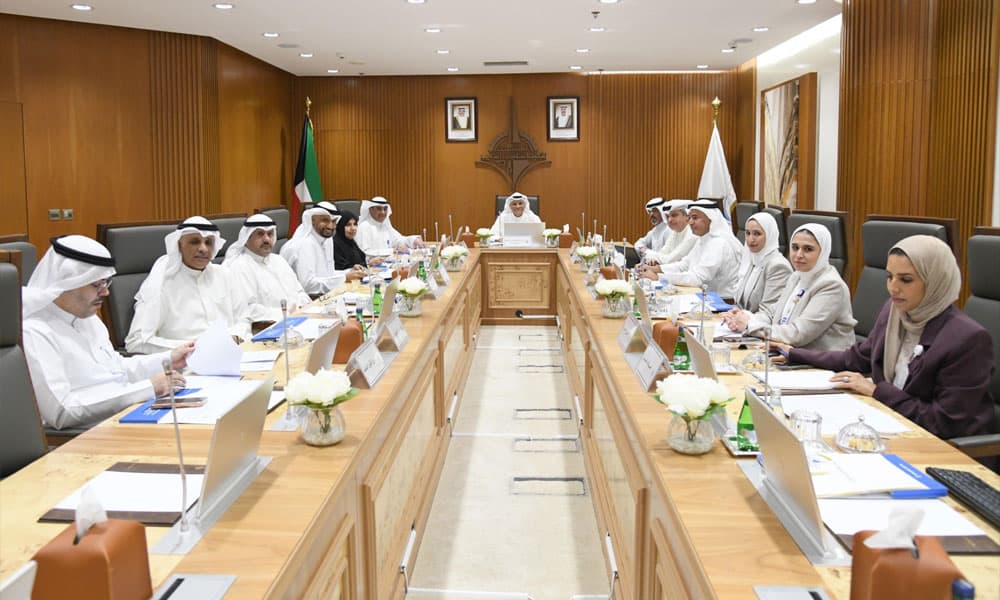 "التطبيقي" يخطط لتوسعة برامج الأولوية