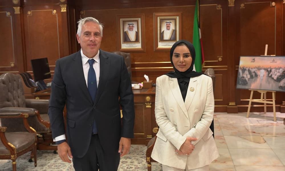 وزيرة الشؤون و السفير اللبناني يناقشان التعاون الاجتماعي