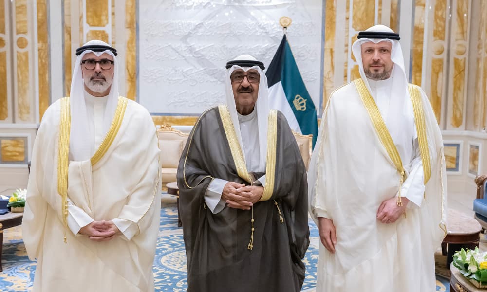 Amir meets foreign minister and envoy