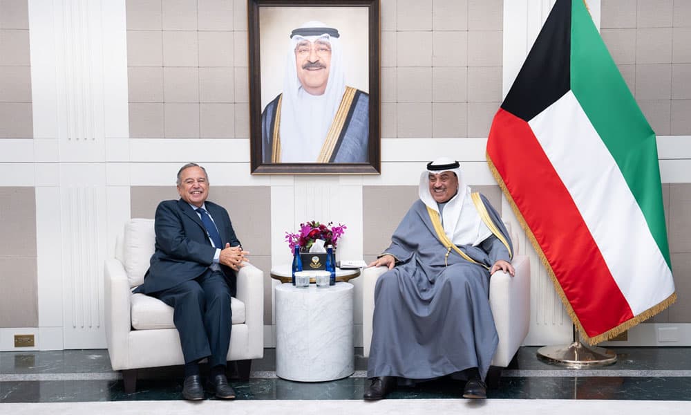 Kuwait officials meet Arab League chief at UN