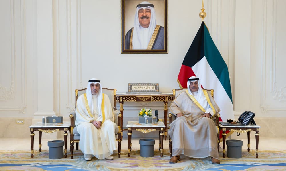 ولي العهد يلتقي رئيس الوزراء والنائب ووكيل الداخلية