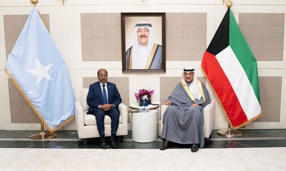 Kuwait Officials Meet Somali President