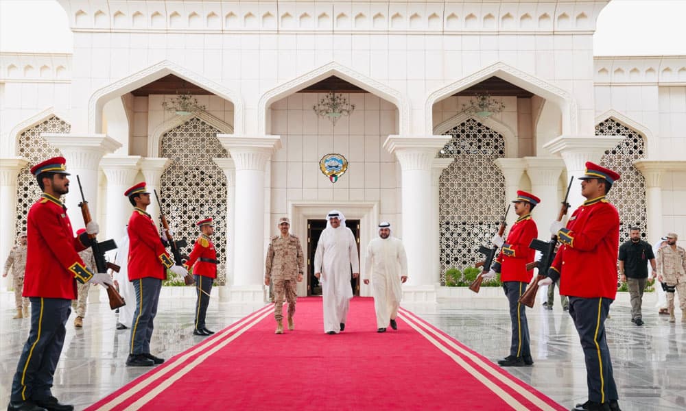 وزير الدفاع يزور الولايات المتحدة