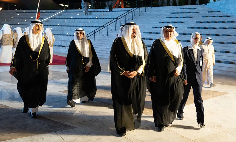 Amir sponsors Martyrs' Park opening Kuwait News