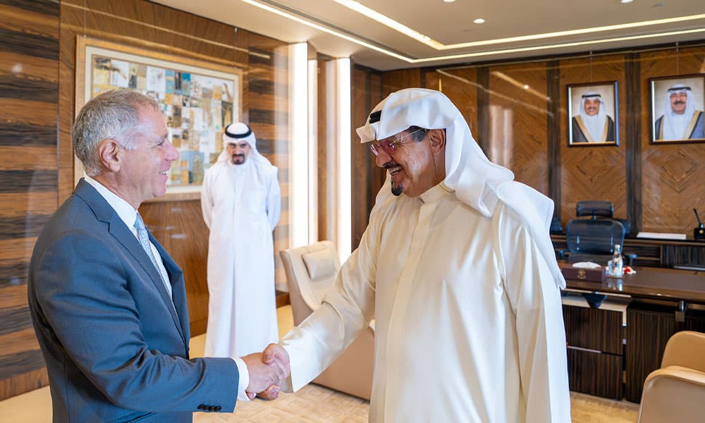 Prime Minister Meets HSBC Kuwait CEO