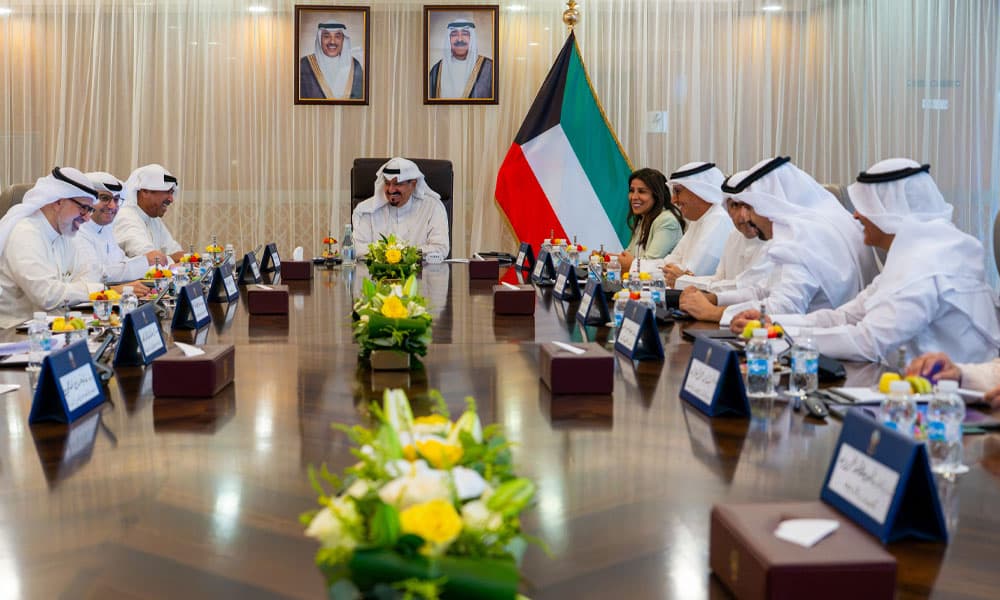 PM Leads Committee on Major Projects