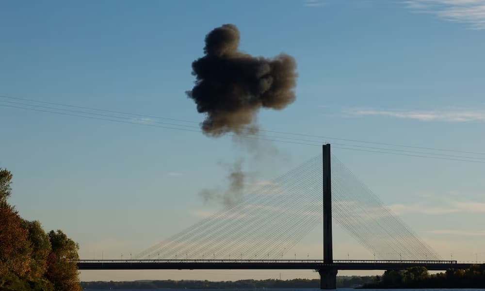 Russian strike damages Kyiv bridge during German visit
